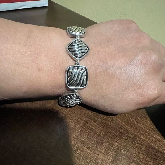 🆕 NAPIER SILVER BRACELET - Picture 1 of 3